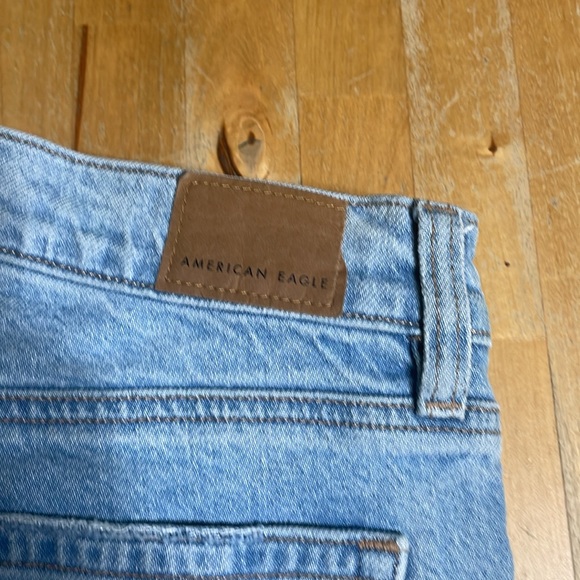 Women’s American Eagle jeans - Picture 2 of 12